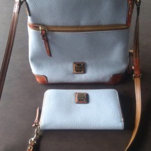 Dooney and Bourke Pebble Grain Crossbody/Wallet